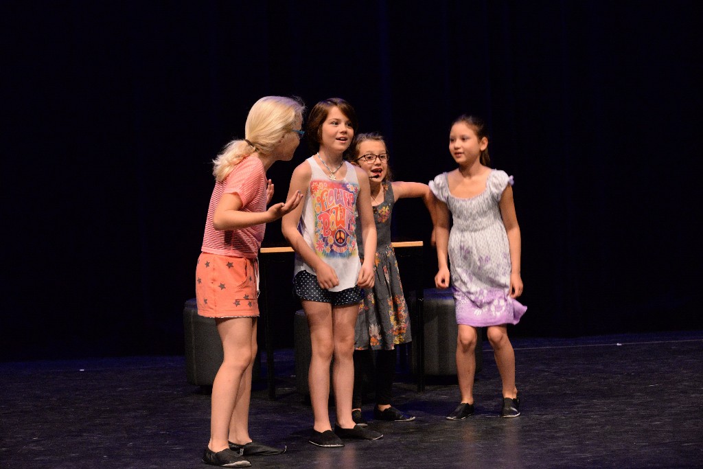 ../Images/Musical Nanny de Vries 017.jpg